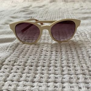 Tan Tommy Hilifiger sunglasses